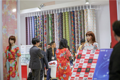 數碼微工廠助服裝業可持續創新，日本理光在滬展示多款黑科技